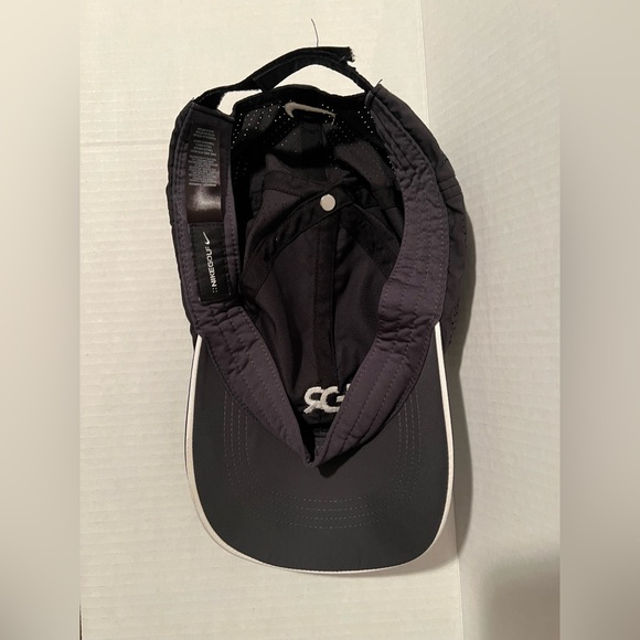 Nike Golf Breathable Hat - Picture 4 of 8